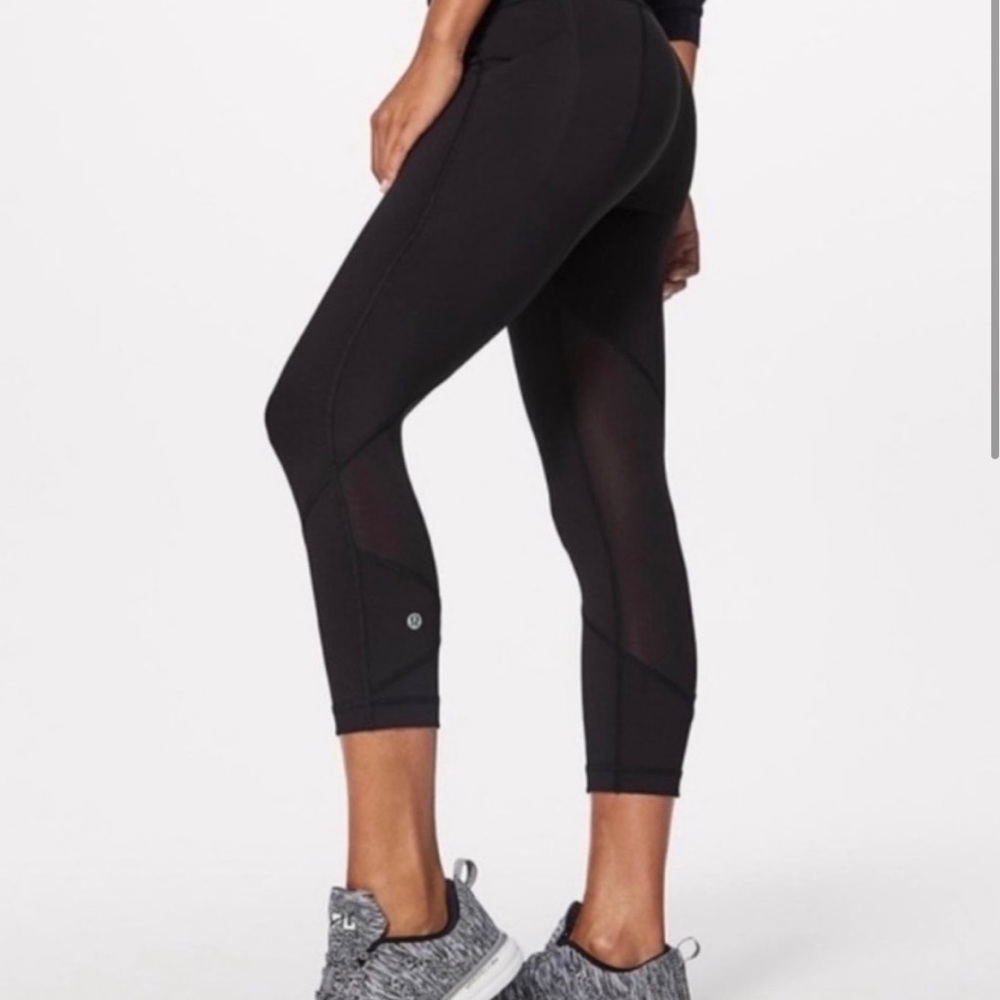 Lululemon Pace Revival Crop Leggings 22” in Black Size 4